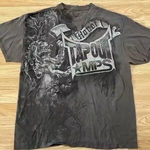 Tapout Charcoal Gray Graphic Tee with Lion Motif